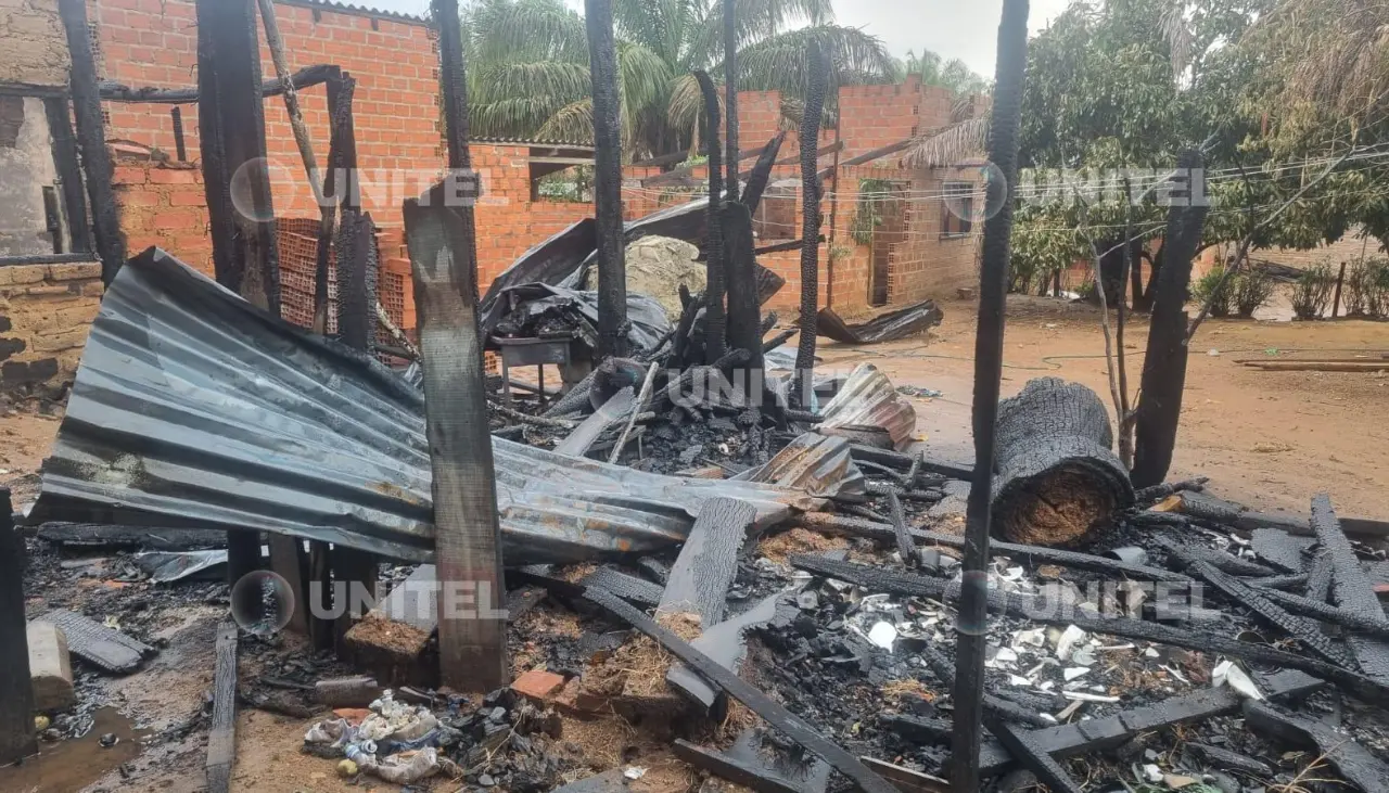 “Escuché que me dijo mamá”: El llanto de una madre que rescató a tres hijos de un incendio, pero perdió a su niña de 8 años