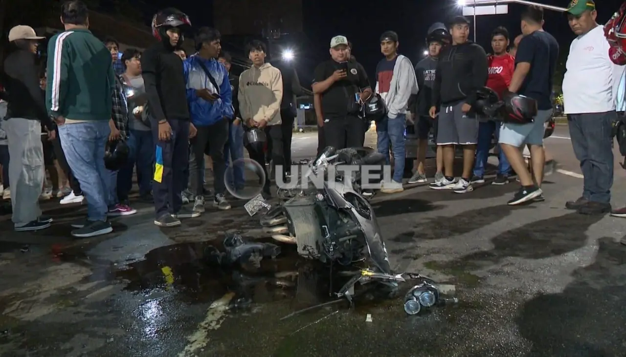 Un herido es el saldo del choque entre una moto y un auto en la zona de la Cuchilla