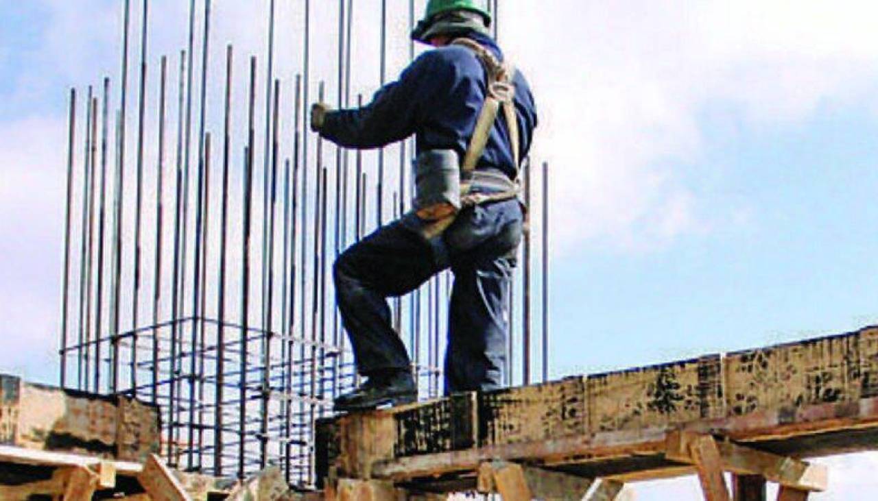 Concejales piden investigar denuncia sobre la construcción de una vivienda sobre la vía pública