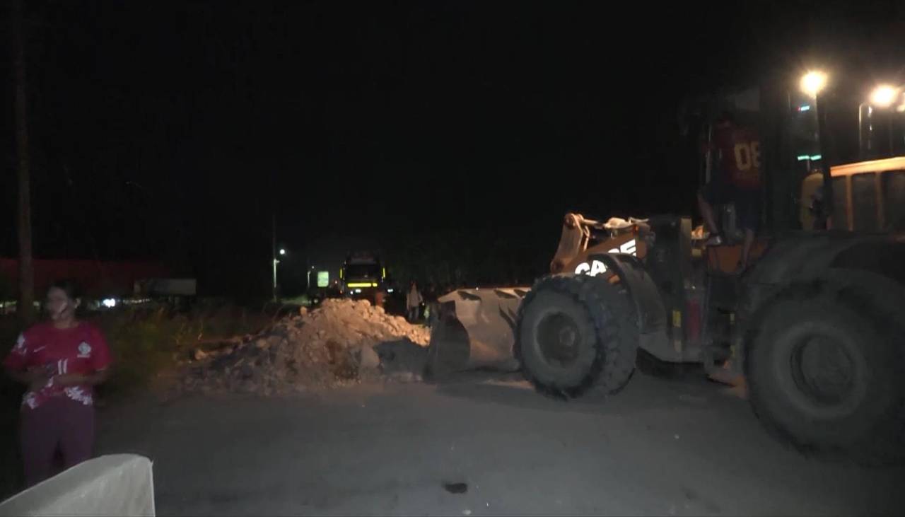 Levantan bloqueo en la ruta Cochabamba-Santa Cruz tras la destitución del rector de la Unibol Quechua