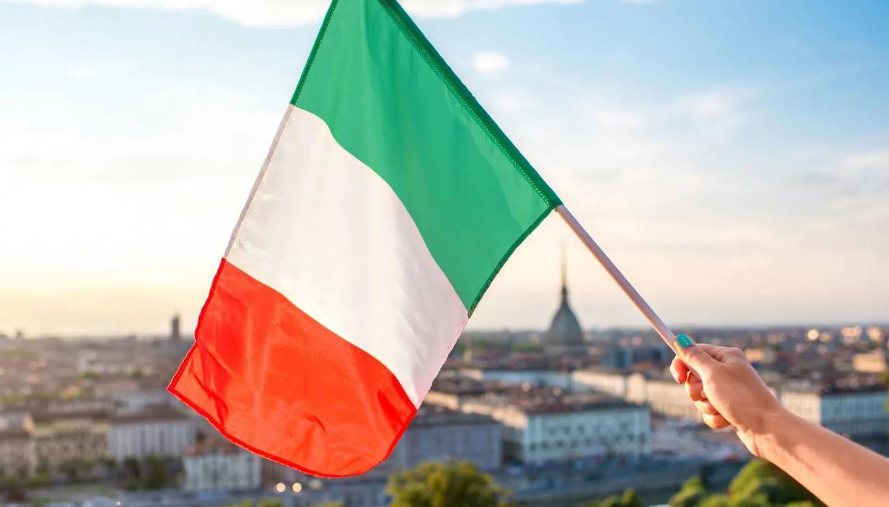 Italia limita su ciudadanía a descendientes nacidos en el extranjero; solo hijos y bisnietos podrán solicitarla