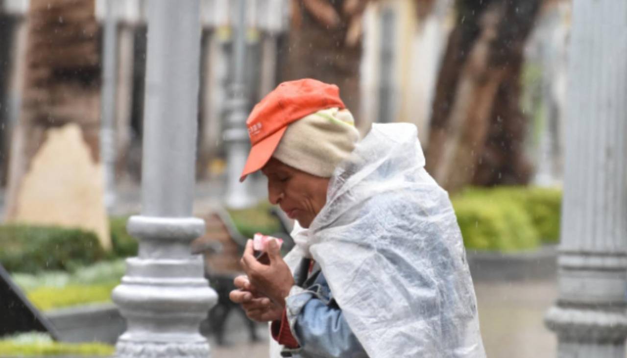 ¡Alerta! Frente frío golpeará a siete departamentos con descensos de hasta 12 °C
