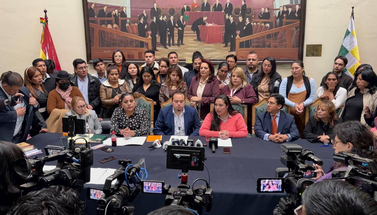 Oscar García es elegido jefe de bancada del PDC en Diputados; legisladores aseguran que “están unidos”