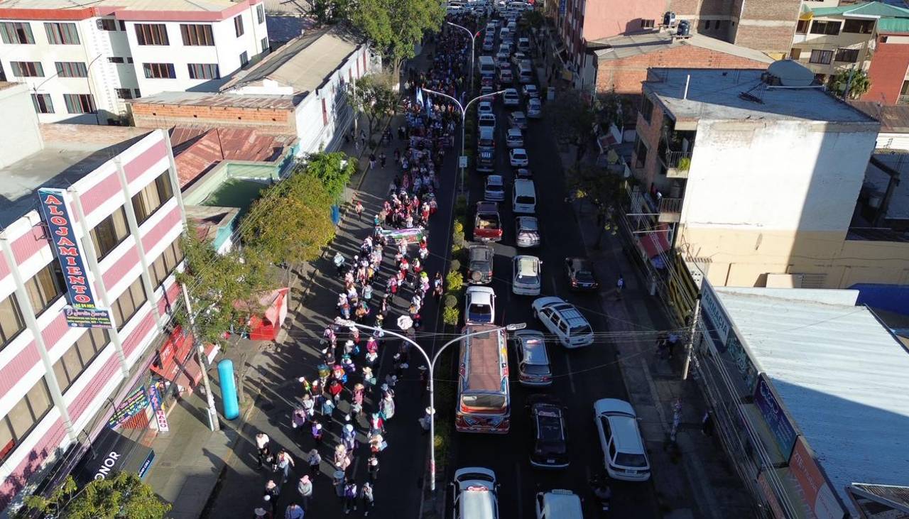 Arrancan marchas en Santa Cruz, Cochabamba y Beni exigiendo respeto a la democracia y que se pacifique el país