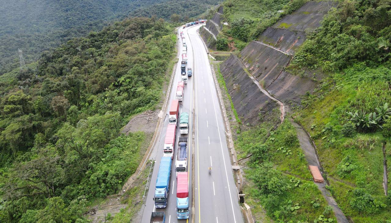 Levantan los bloqueos de carreteras y solo se registran tres en Cochabamba