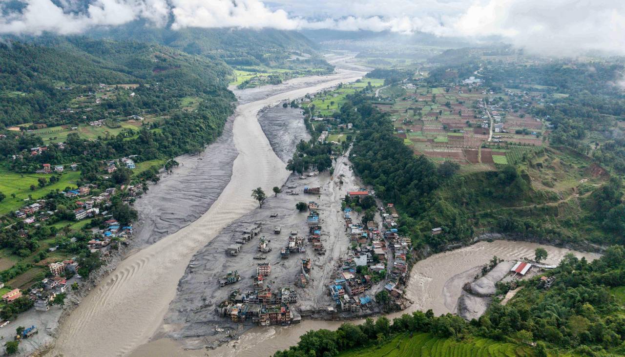 Nepal sube a 538 los fallecidos en la riada del miércoles y aún hay cientos de desaparecidos