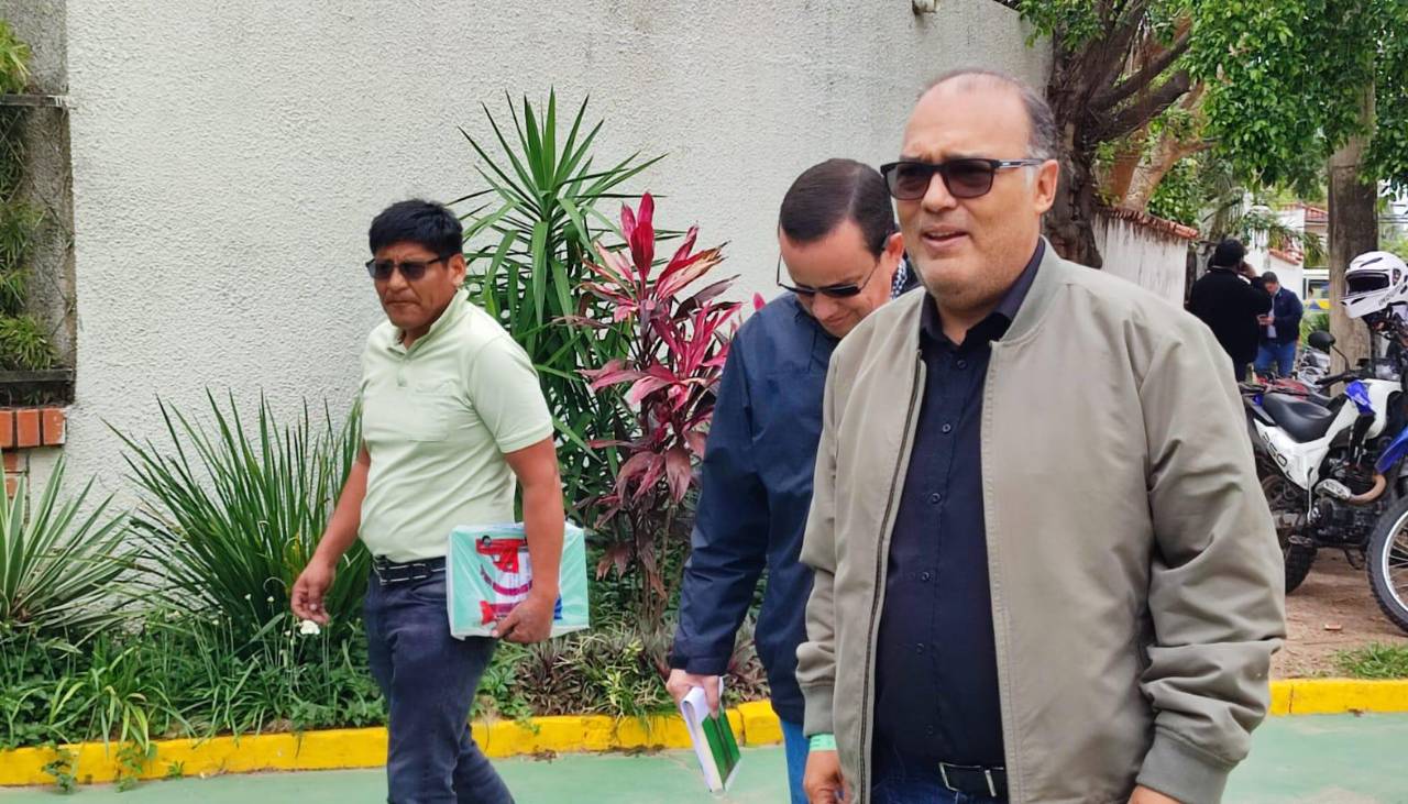 Transporte ratifica paro para el lunes tras no llegar a un acuerdo con el Gobierno: “No tenemos plata para comprar diésel”