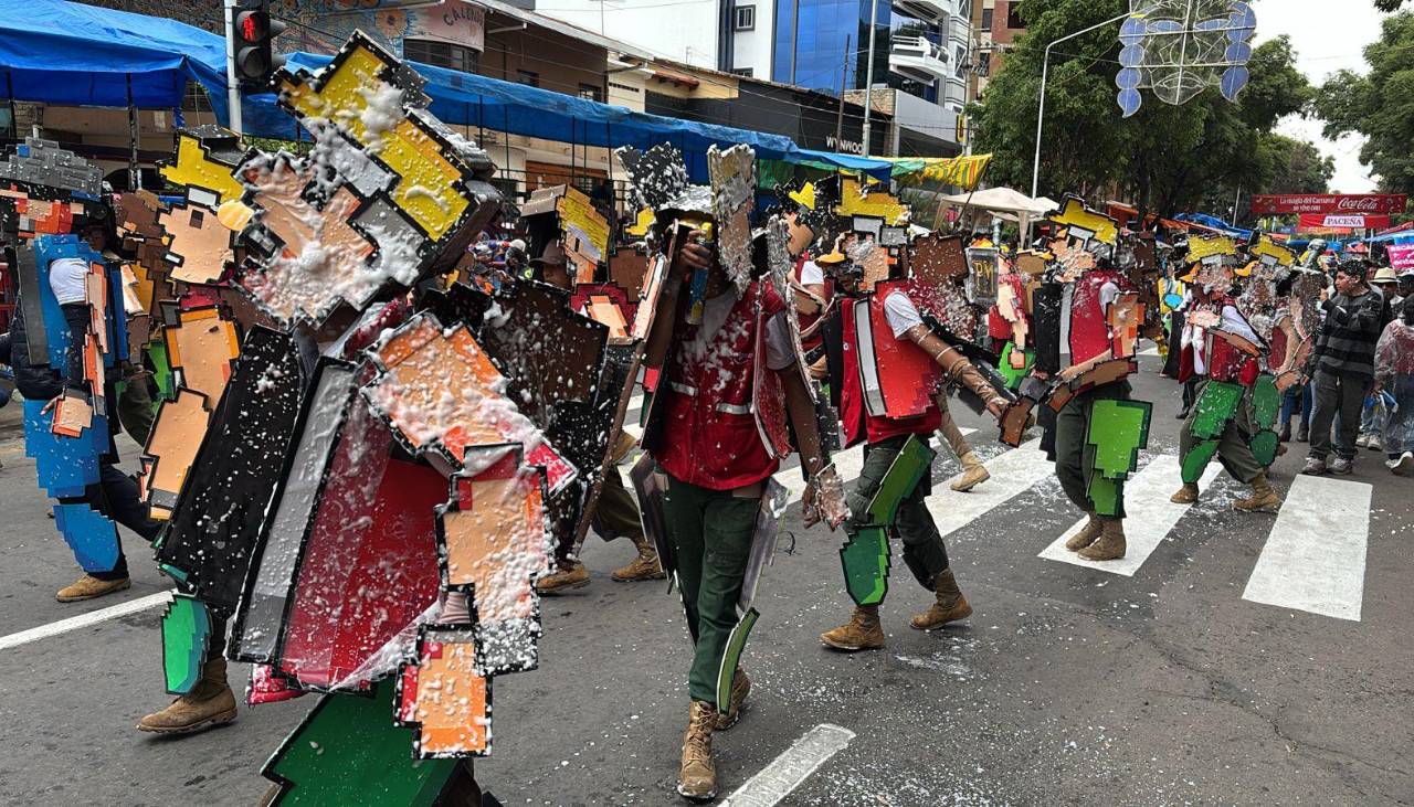 Derroche de imaginación: Estos son los disfraces que conquistaron en el Corso de Corsos