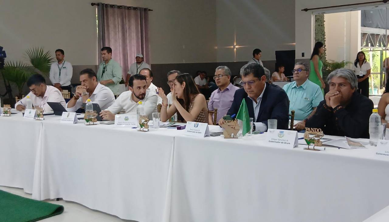 Sin Rodrigo Paz, gobernadores se reúnen para definir el futuro de la agenda 50 - 50