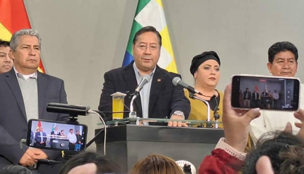 A horas de dejar el poder, Arce defiende su legado, apunta contra Evo y ve que el proceso de cambio “fue herido de muerte” 