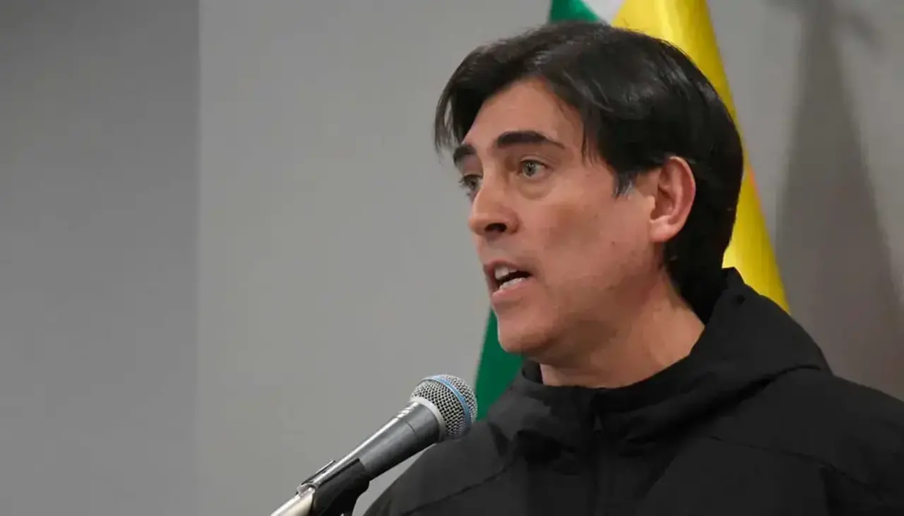 Para “extirpar el cáncer”, cinco ministerios y Transparencia intervienen YPFB ante la crisis de combustibles