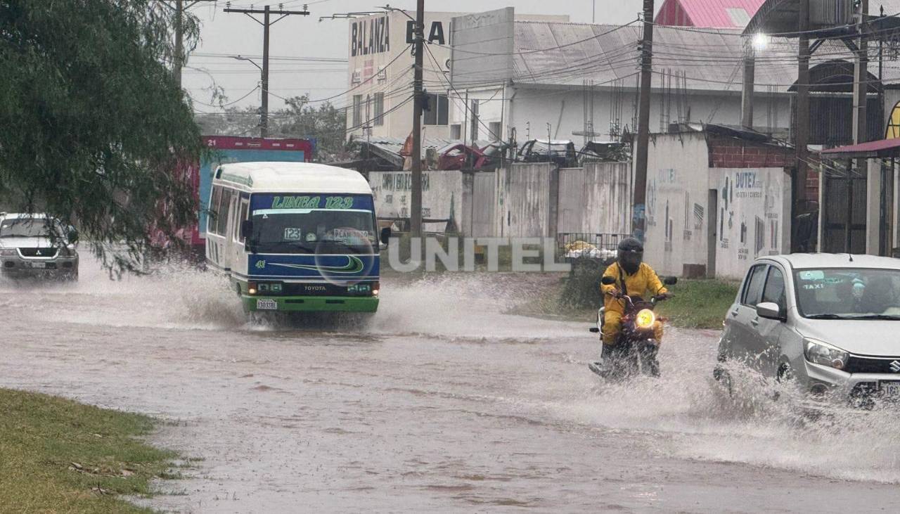 Hay alerta meteorológica por riesgo de desborde de ríos en dos departamentos y siguen las lluvias en Santa Cruz