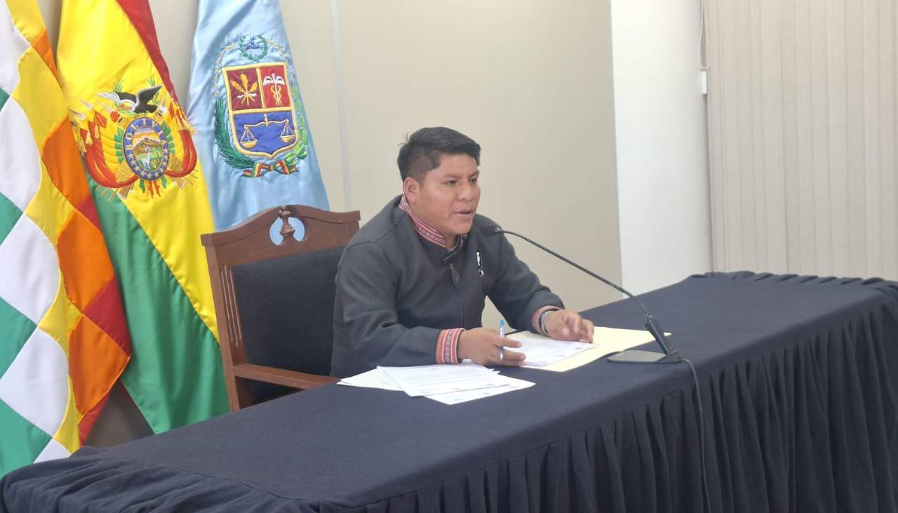 Loza afirma que apagón en el trópico fue parte de un supuesto operativo fallido de la Policía