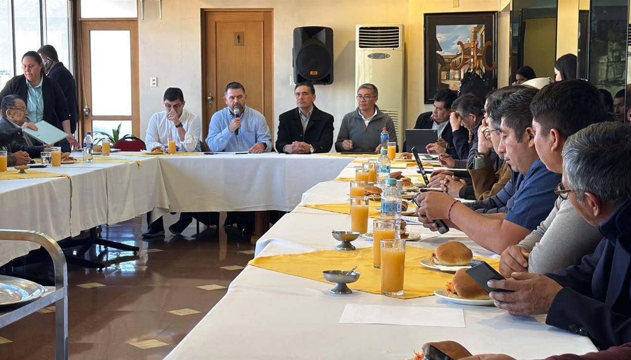 El Gobierno y Confeagro analizan en Cochabamba el plan de reactivación tras los bloqueos
