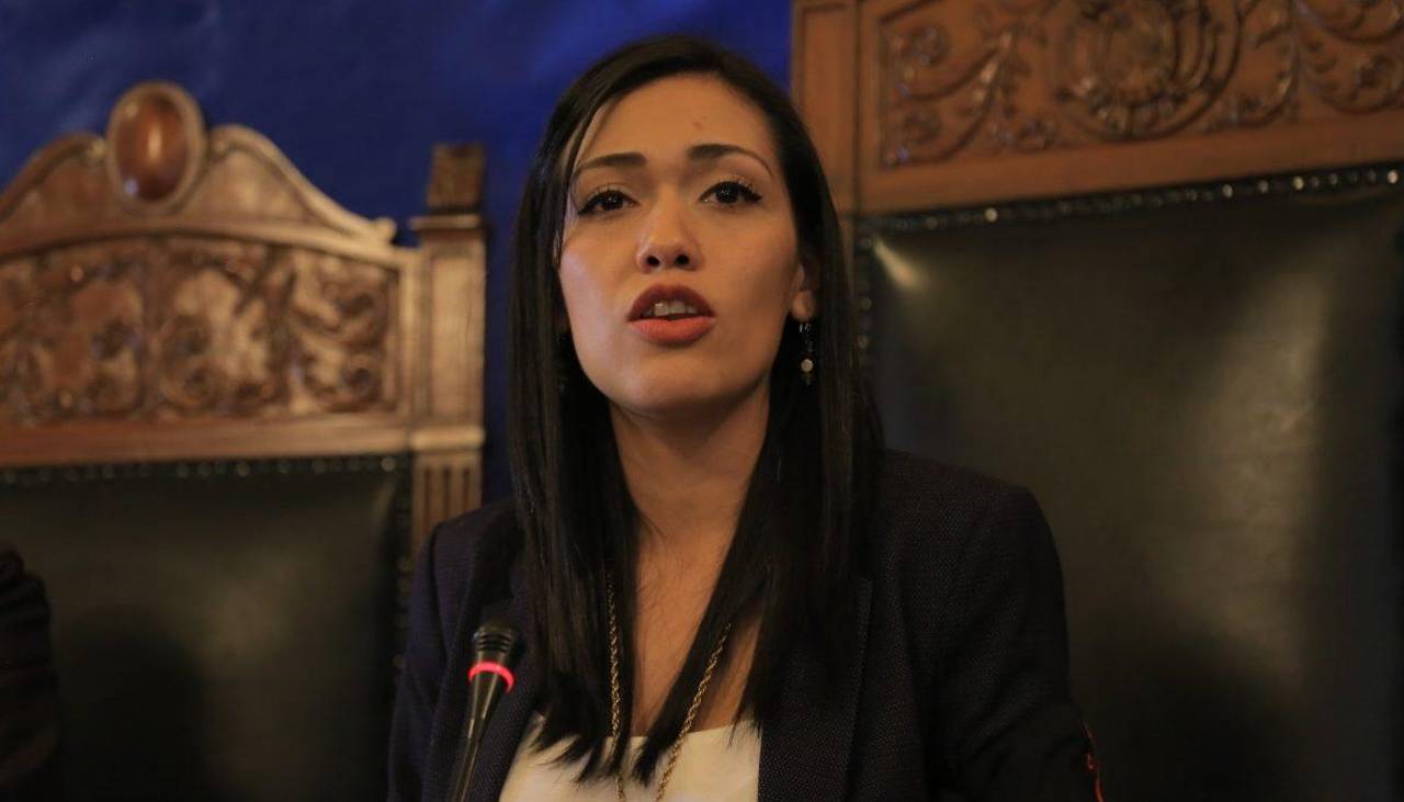 Adriana Salvatierra dice que Andrónico Rodríguez habla “desde el resentimiento” 