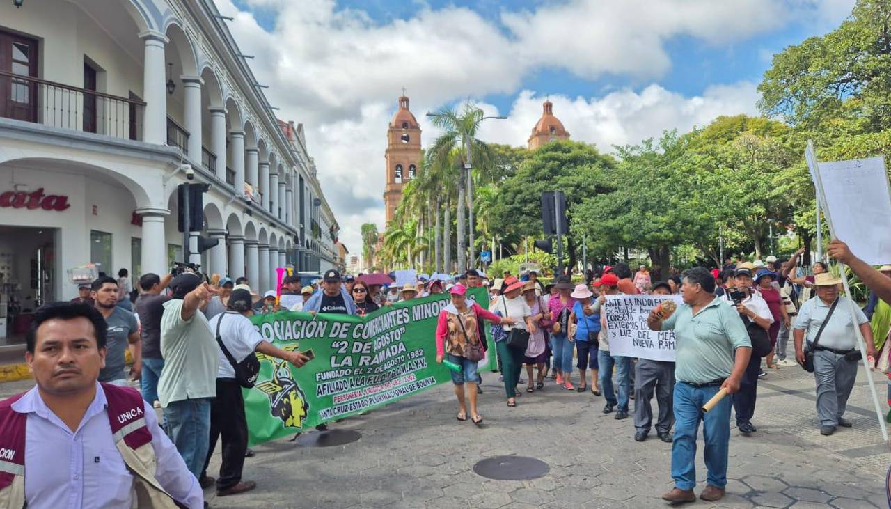 Comerciantes del mercado nuevo La Ramada protestan por falta de agua desde hace 15 días en el centro de abastecimiento 