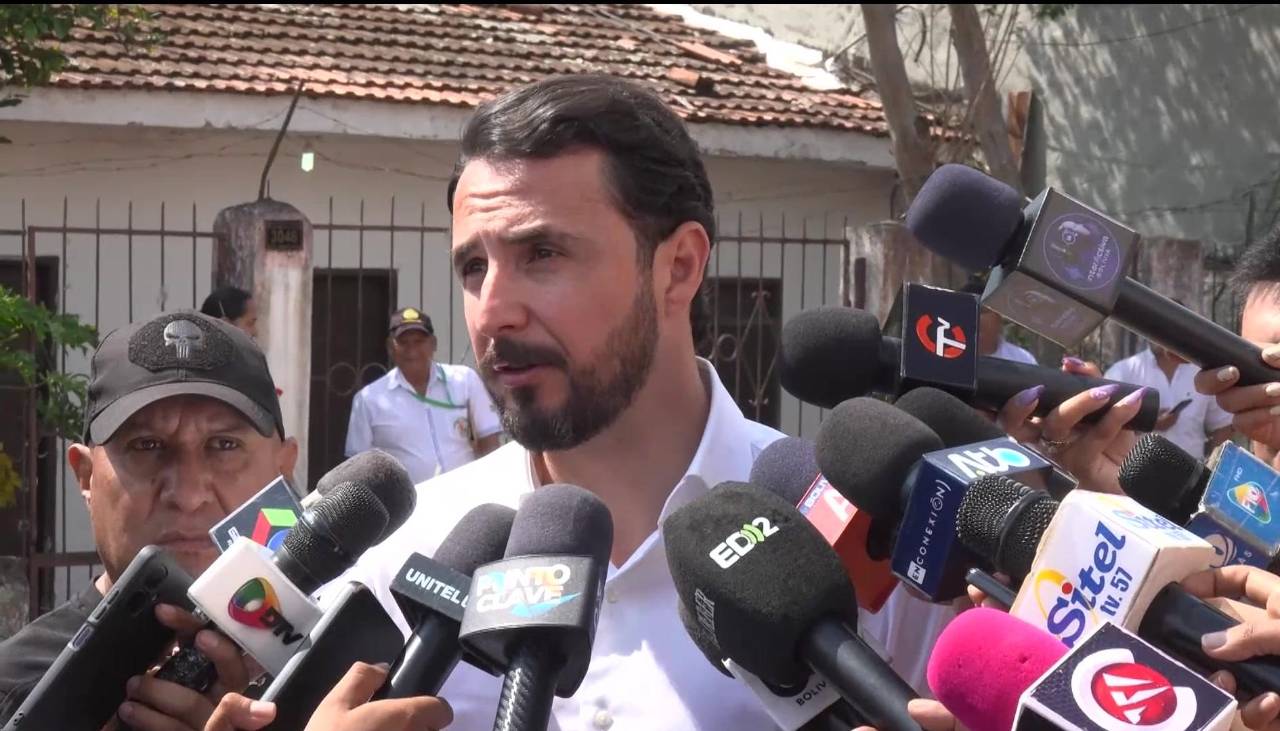 Velasco cuestiona precio diferenciado del diésel y plantea menor dependencia de YPFB 