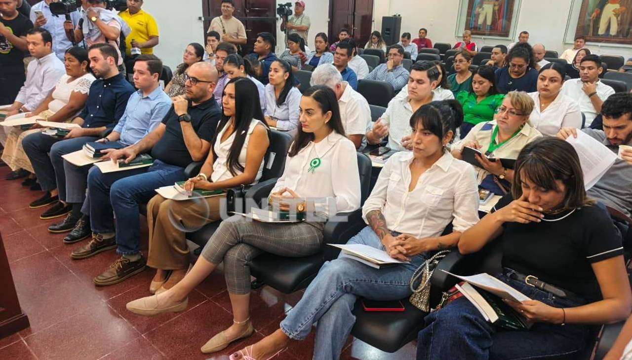 Concejales electos llegan al Concejo para conocer trámite de transición en Santa Cruz de la Sierra