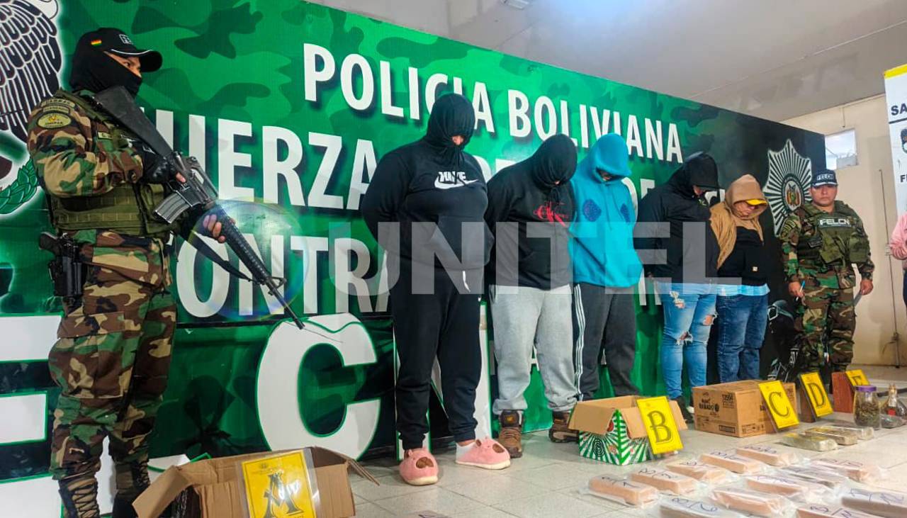 Policía secuestra más de 40 kilos de droga y aprehende a cinco extranjeros en La Guardia 