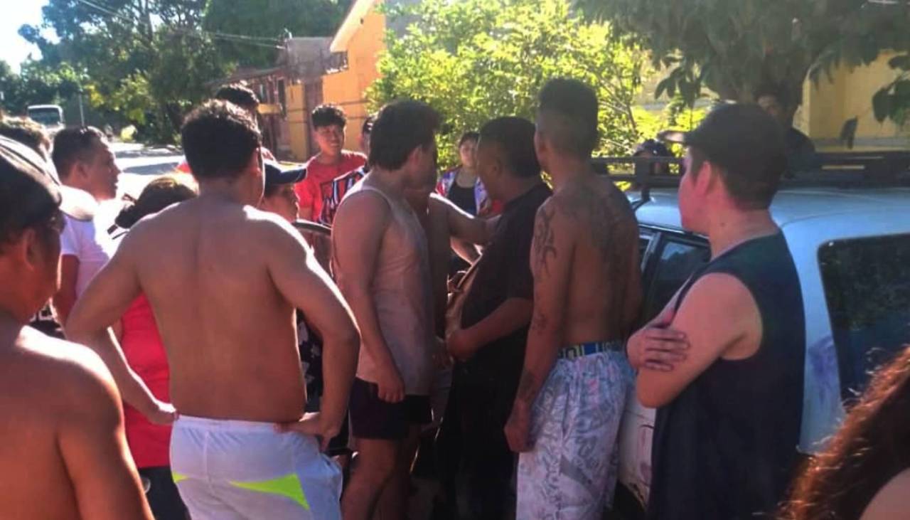 Chofer atropella a una niña y, por escapar, arrolla a un adolescente