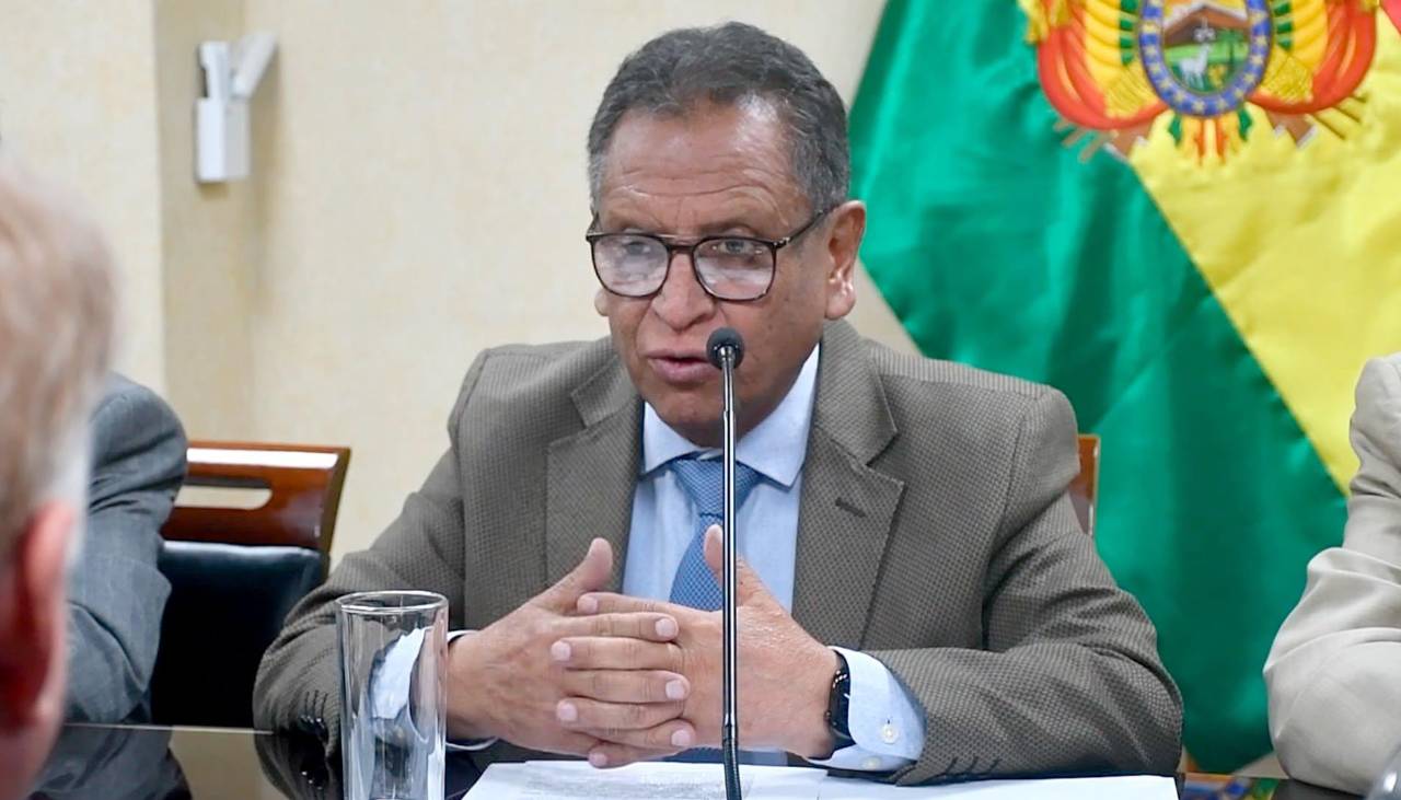 ¿Hubo o no hubo atentado? “Son especulaciones, no hubo”, dice el ministro de Gobierno sobre explosiones en Viacha 
