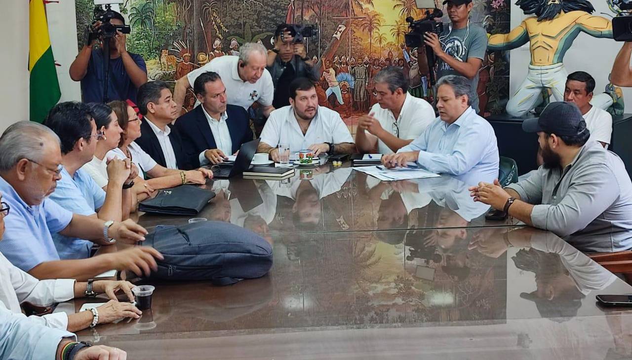 Presidente de YPFB: La posición del Gobierno “es no abrogar el decreto del diésel, pero sí pueden darse ajustes”