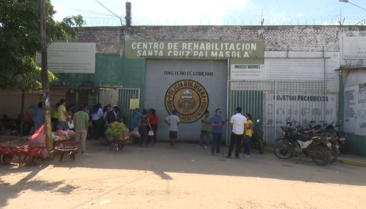 Reo muere en Palmasola y su familia dice que no fueron notificados; lo enterraron en una fosa común