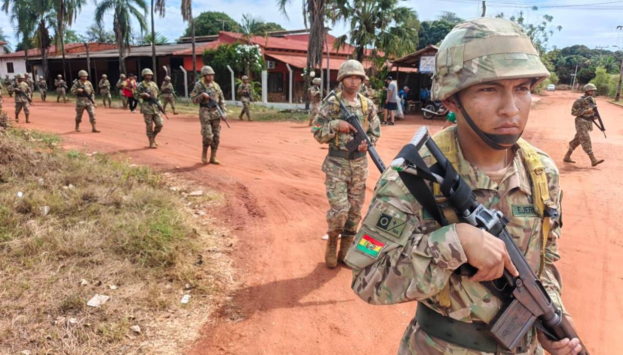 Ante la ola de violencia, las FFAA afirman que están preparadas para proteger y defender a los bolivianos