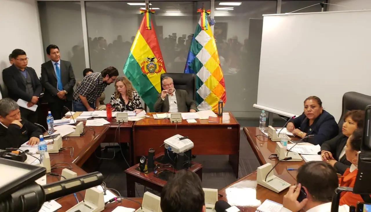 Diputados: Comisión rechaza en sesión las modificaciones al proyecto de ley de elecciones subnacionales