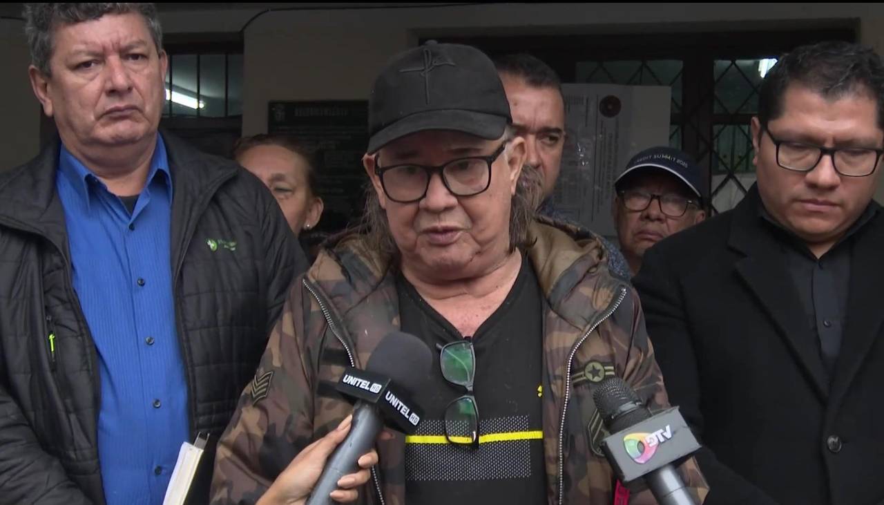 Trabajadores de salud de Santa Cruz advierten con paro indefinido desde el martes, pese a conminatoria de la Alcaldía