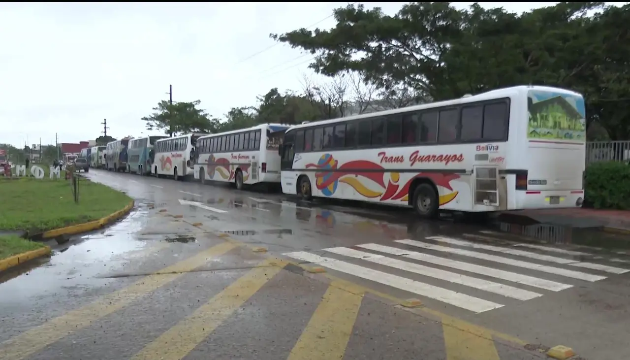 Terminal Bimodal reporta disminución en la frecuencia de salidas de buses debido a la escasez de combustible 