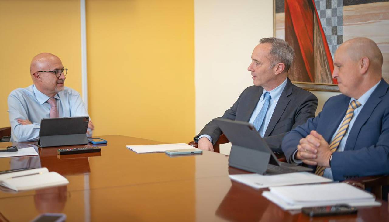 Paz anuncia que el BID aprobó un paquete de $us 800 millones para protección social y carreteras