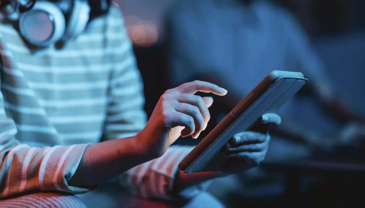 Fiscalía: Hombre de 45 años contactó por redes sociales a un adolescente de 13 años para cometer un grave delito