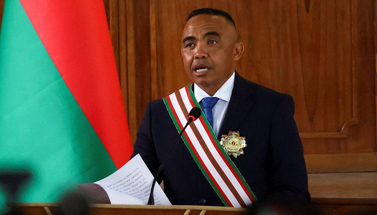 Coronel jura como presidente de Madagascar tras golpe de estado
