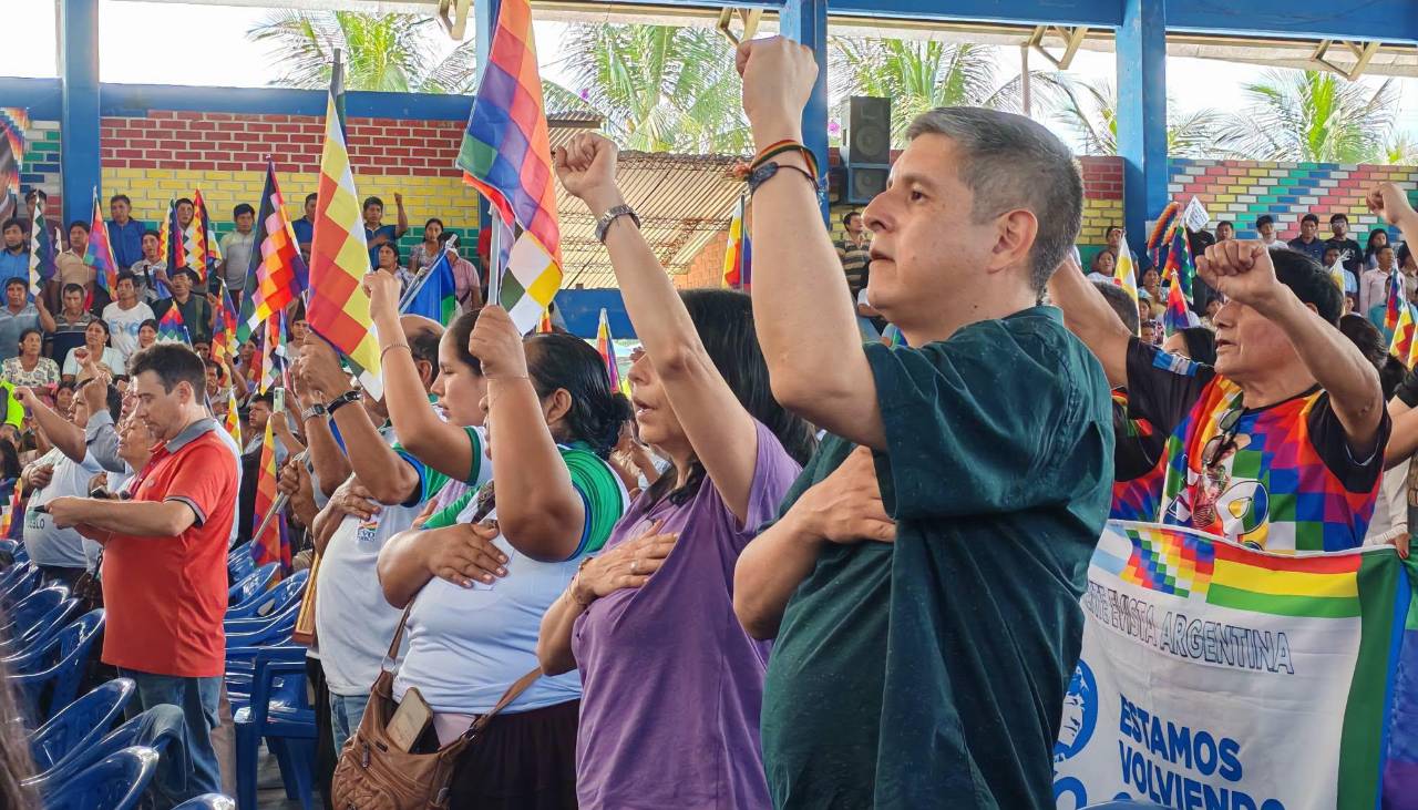 Ministro Justiniano: El ampliado debería pedirle a Evo Morales que cumpla con la ley
