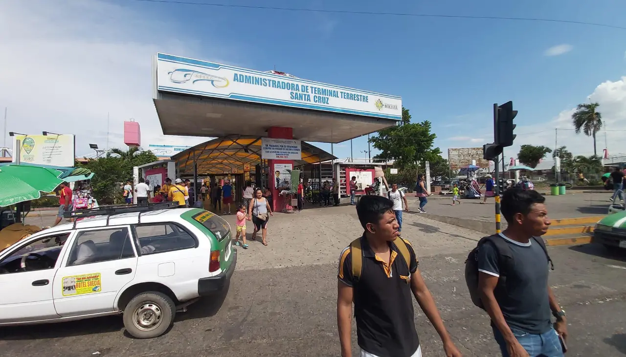 Santa Cruz: Se levanta el bloqueo en la carretera Bioceánica, pero sigue la protesta en la ruta a Argentina