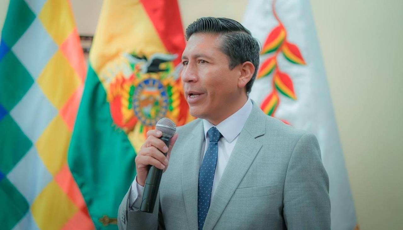 Citan a exviceministro de Justicia Indígena a declarar como testigo en el caso Cerimedo