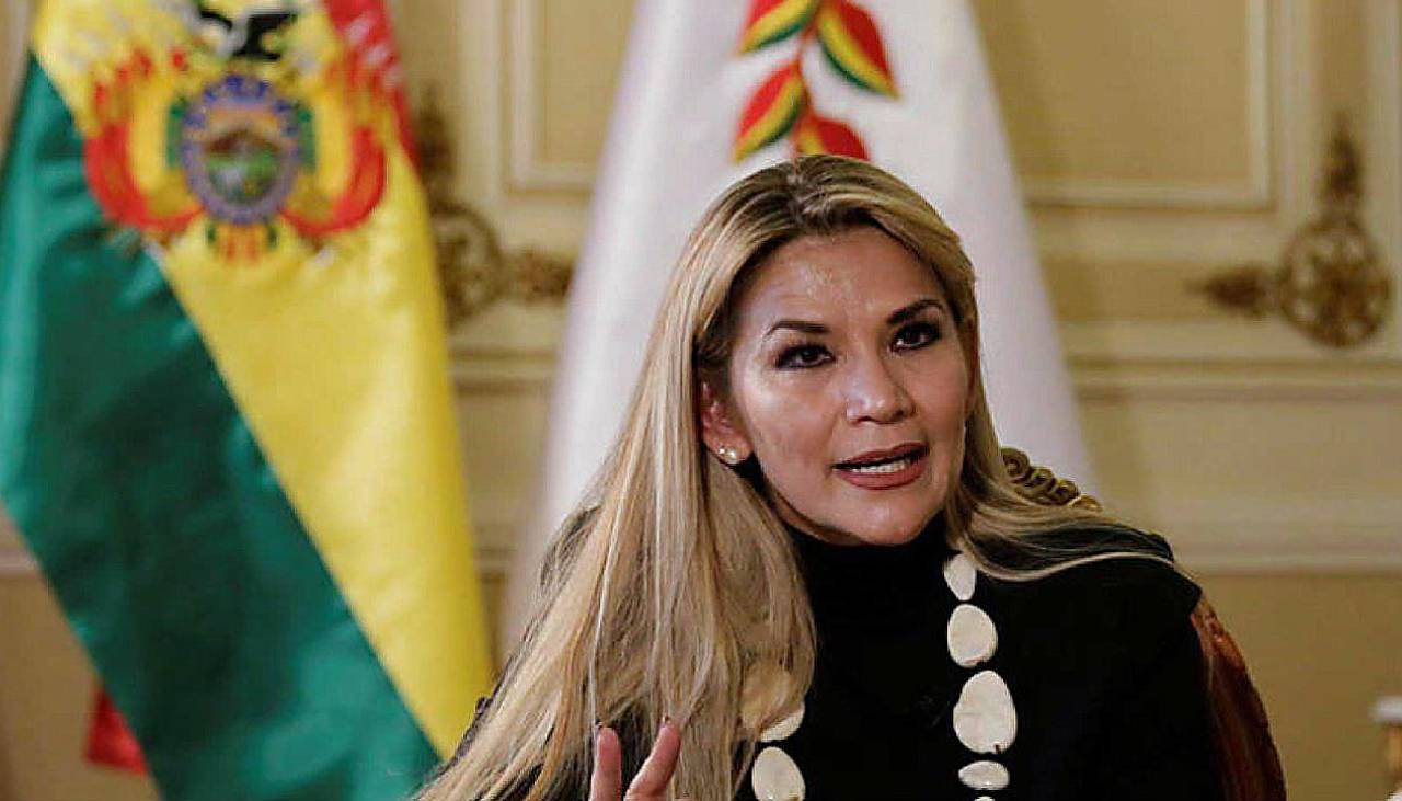 Jeanine Añez a Rodrigo Paz: “No basta con señalar el boicot, hay que desarticularlo”