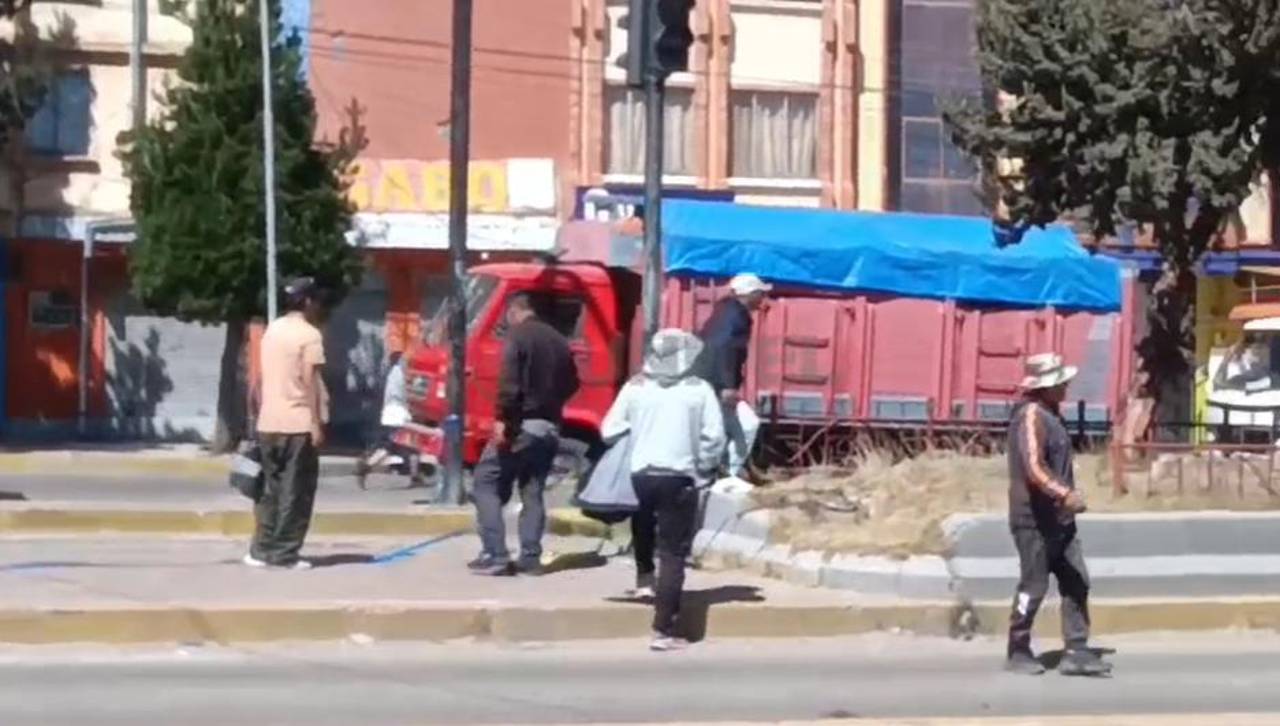 Vecinos desbloquean vías en El Alto y advierten que no están con el Gobierno y tampoco contra protestas pacíficas