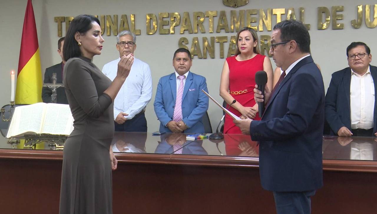 Irma Villavicencio jura como presidenta del Tribunal de Justicia de Santa Cruz tras la renuncia de Quezada