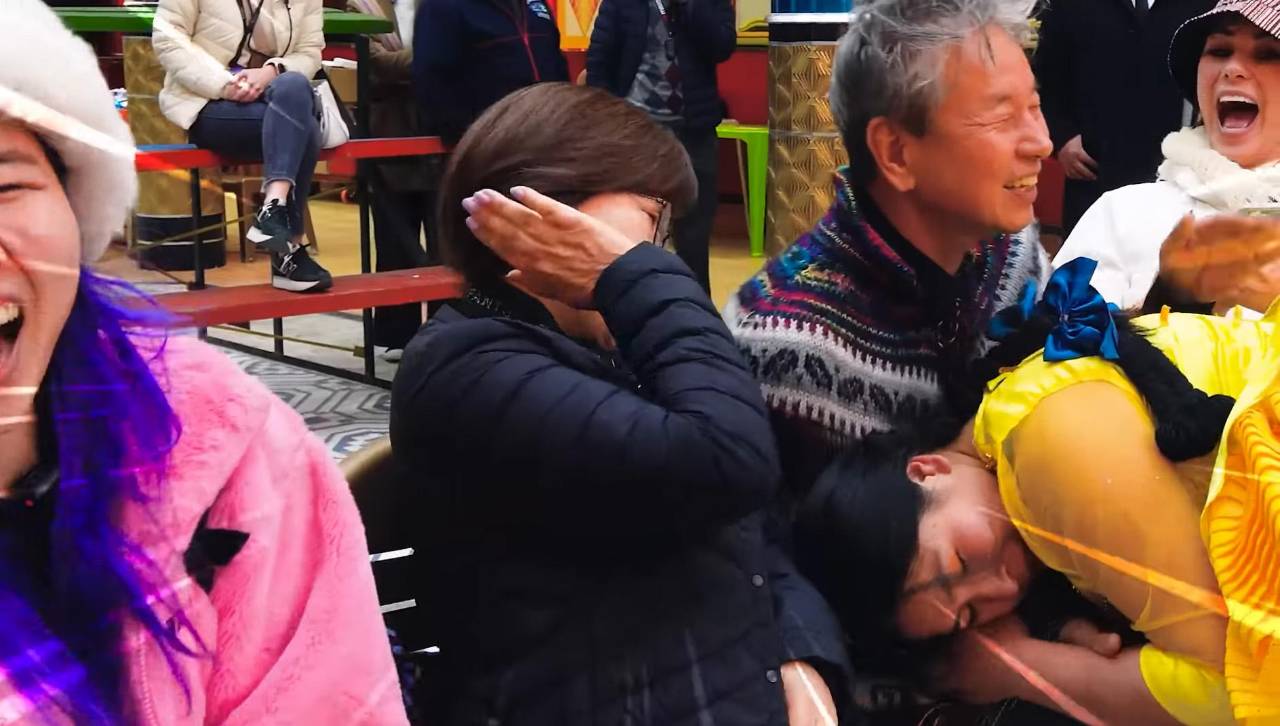 Mira el primer video de Chingu Amiga en Bolivia: Sintió la altura y hasta encontró una madrastra en El Alto