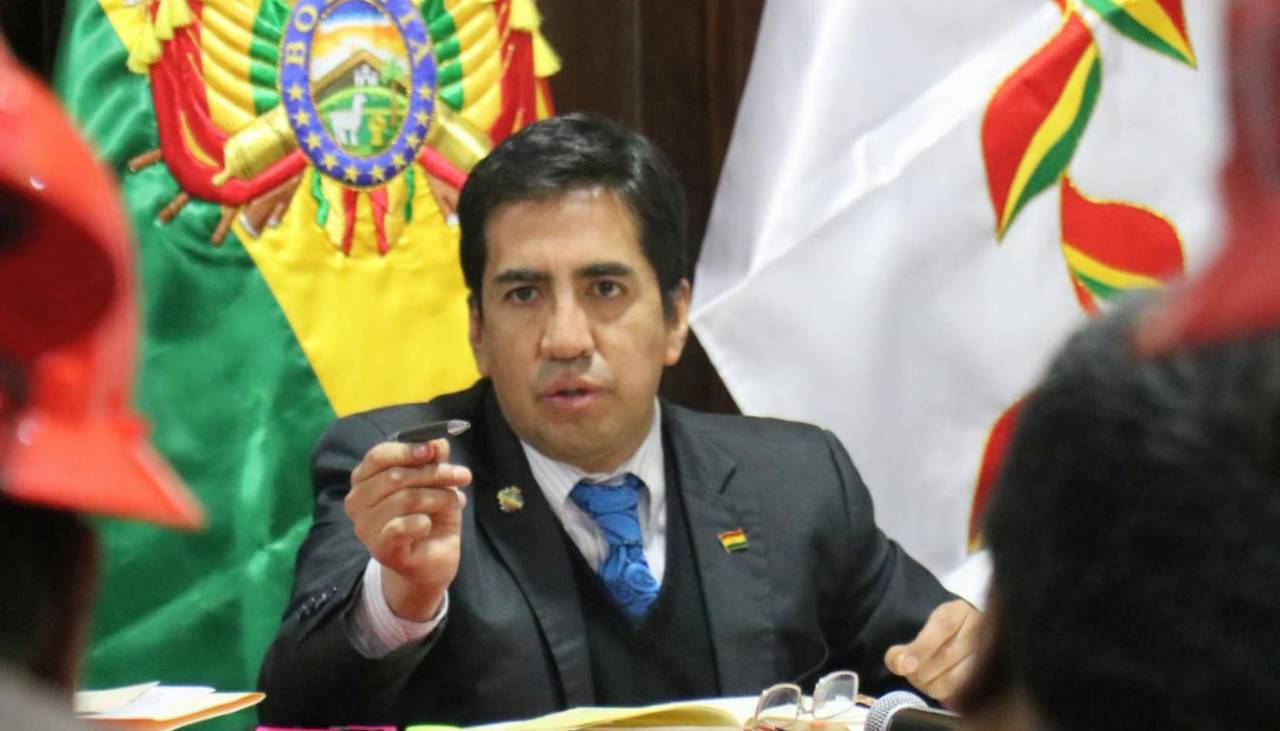 Ministro de Trabajo descarta ampliar el feriado del 16 de julio en La Paz