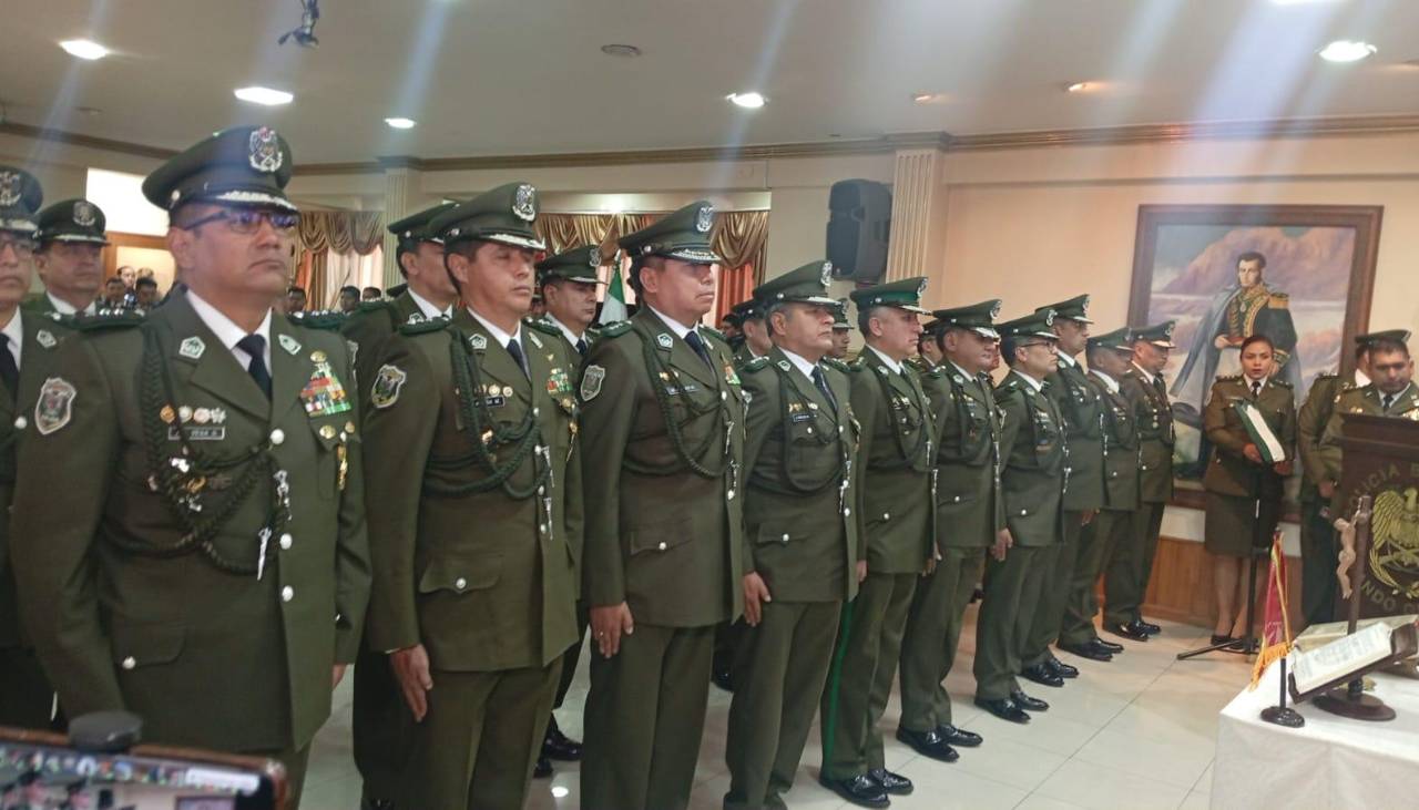 Cambios en la Policía: Posesionan a nuevos directores y comandantes departamentales