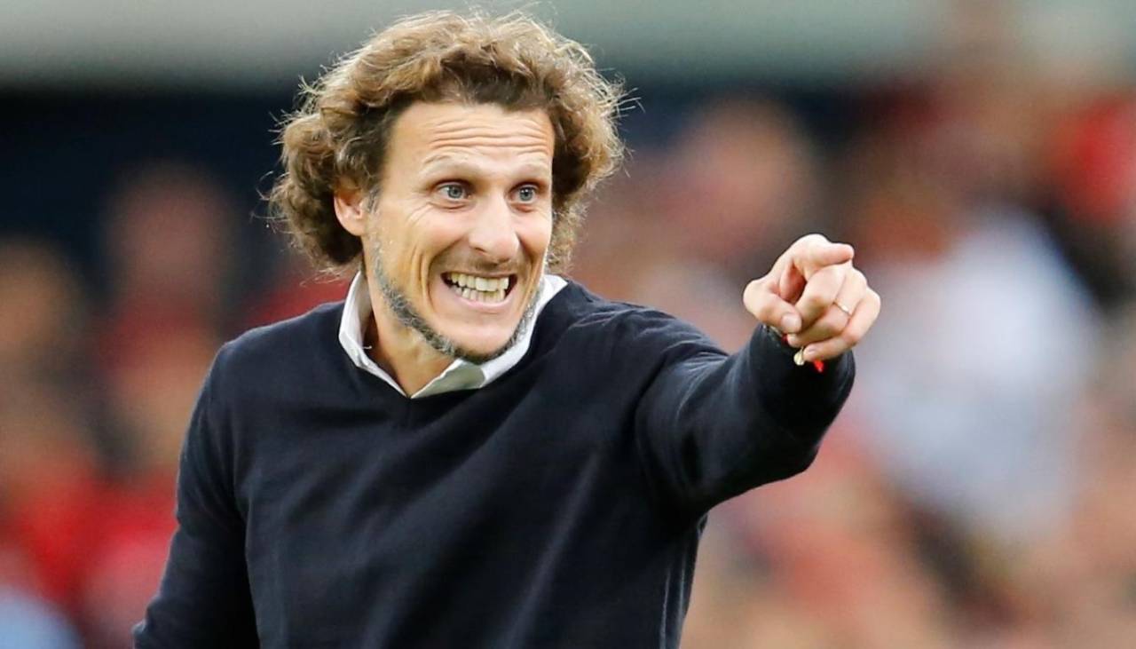 La Selección de Uruguay anuncia la llegada de Diego Forlán