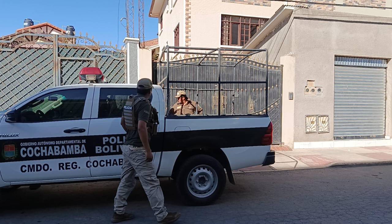 Joven cerrajero muere electrocutado tras caer de un techo y tocar un cable de alta tensión