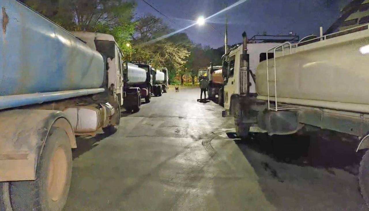 Solo trabaja el 50% de las cisternas que abastecen de agua a Cochabamba debido a la escasez de diésel