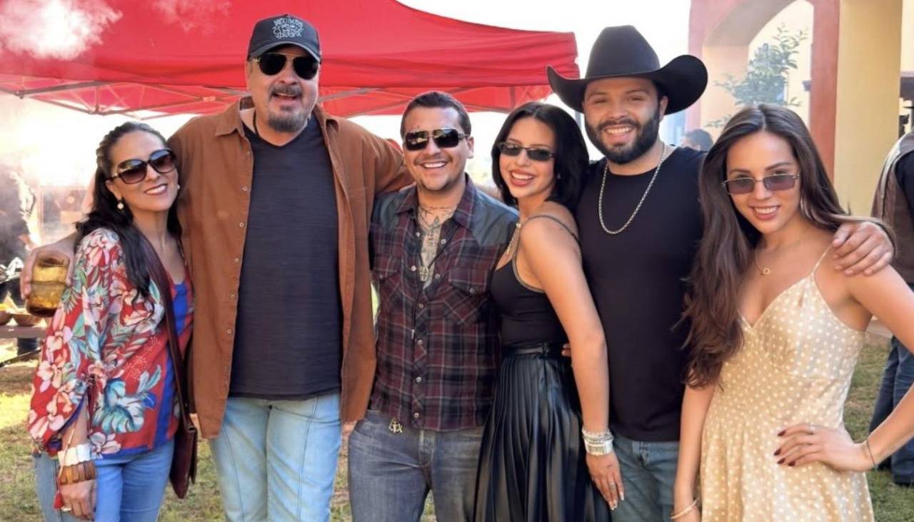 Christian Nodal celebra su cumpleaños entre ‘piratas’, mariachis y la familia Aguilar 