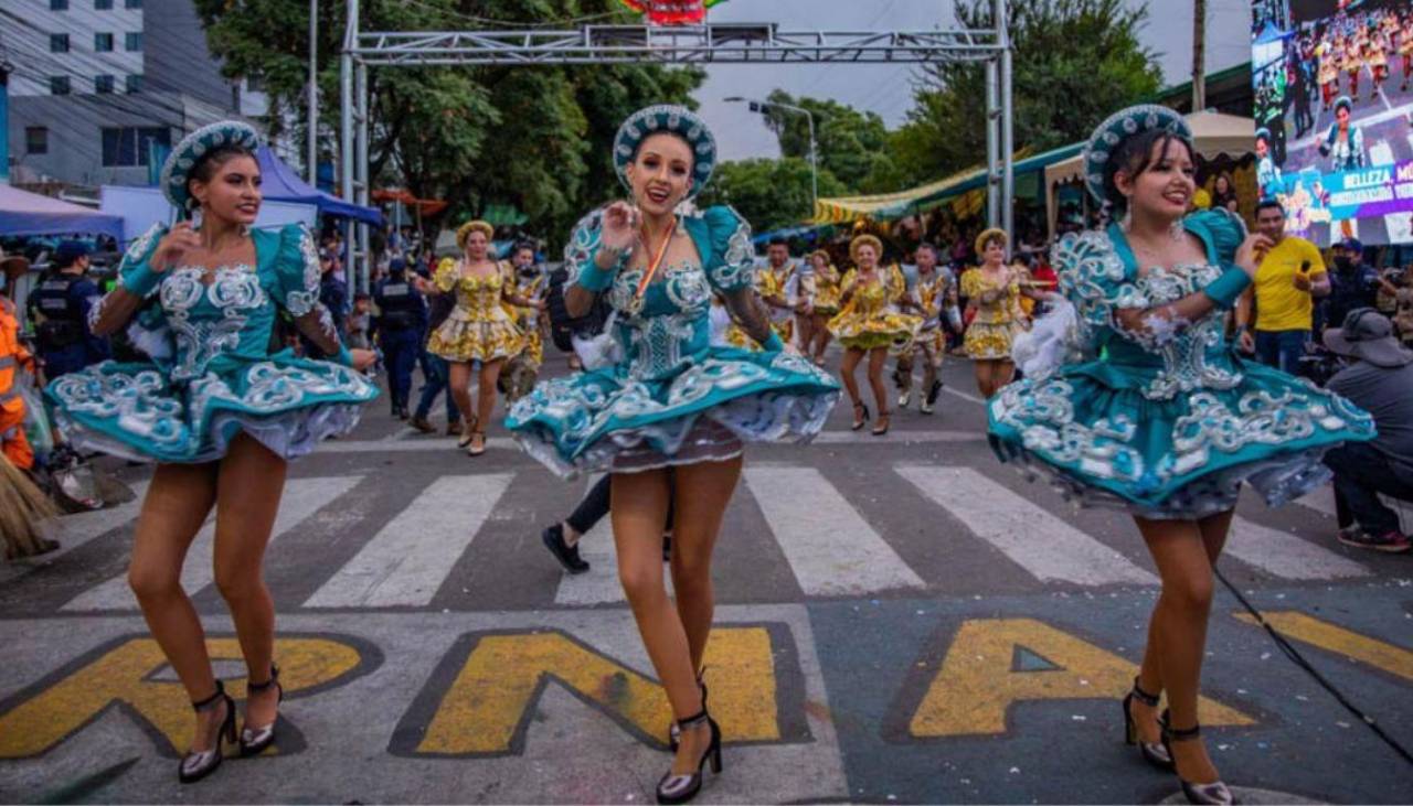 Carnaval de la Concordia 2026: Alistan las graderías para el Corso de Corsos