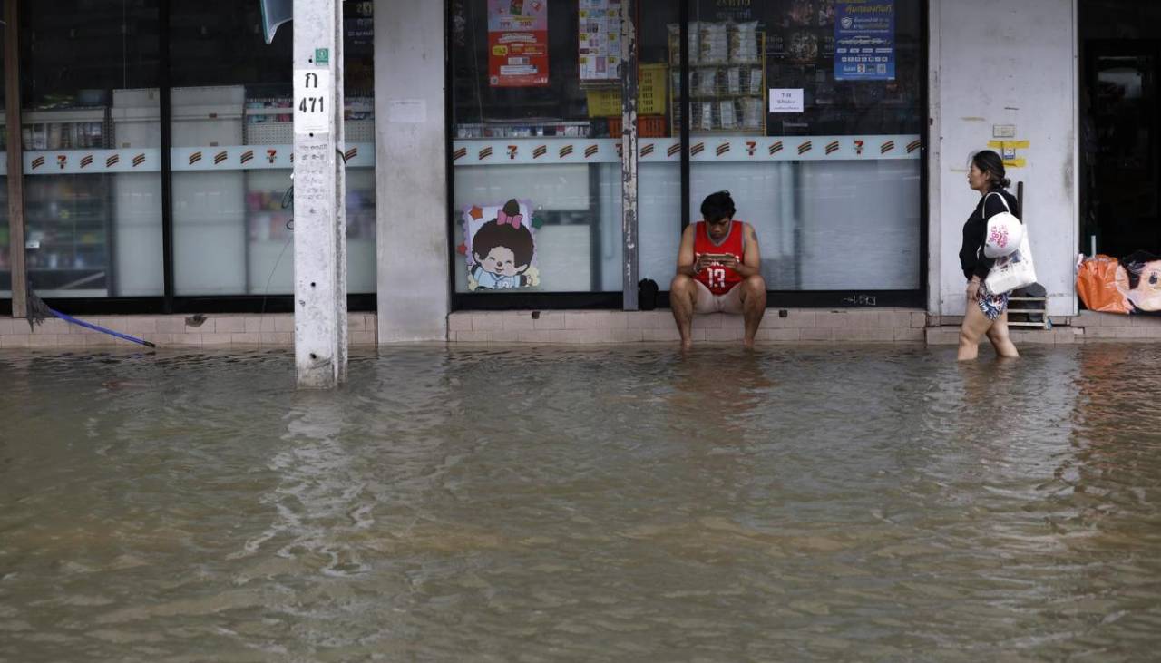 Inundaciones en Tailandia dejan ocho fallecidos y 1,8 millones de personas afectadas