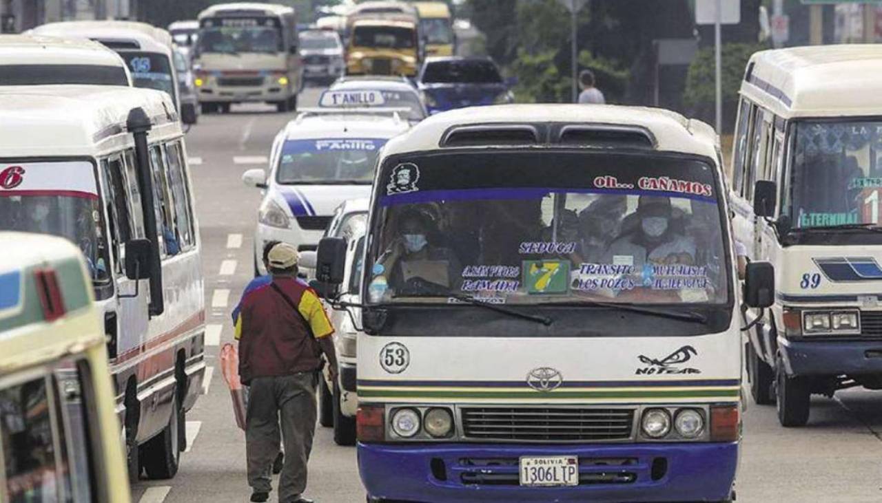 Sindicato de Transportistas de Santa Cruz ratifica que para el lunes y convoca a una marcha